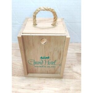 Vintage Grand Hotel Mackinac Island Wooden Trinket Box Michigan Souvenir